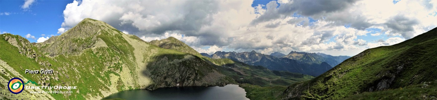 80 Lago Moro e Corno Stella dal Passo di Val Cervia.jpg